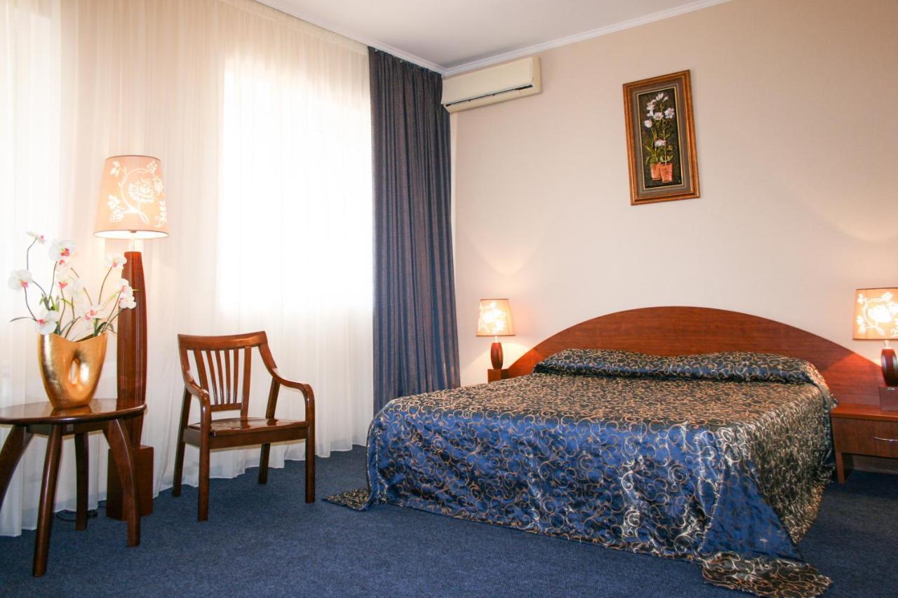 Rahat Hotel Aktau  Exterior foto